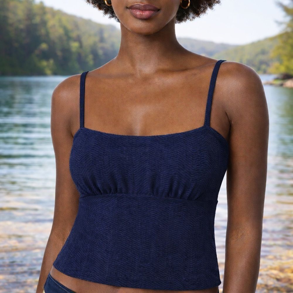 Land’s End square neck textured adjust underwire tankini Top or navy 8